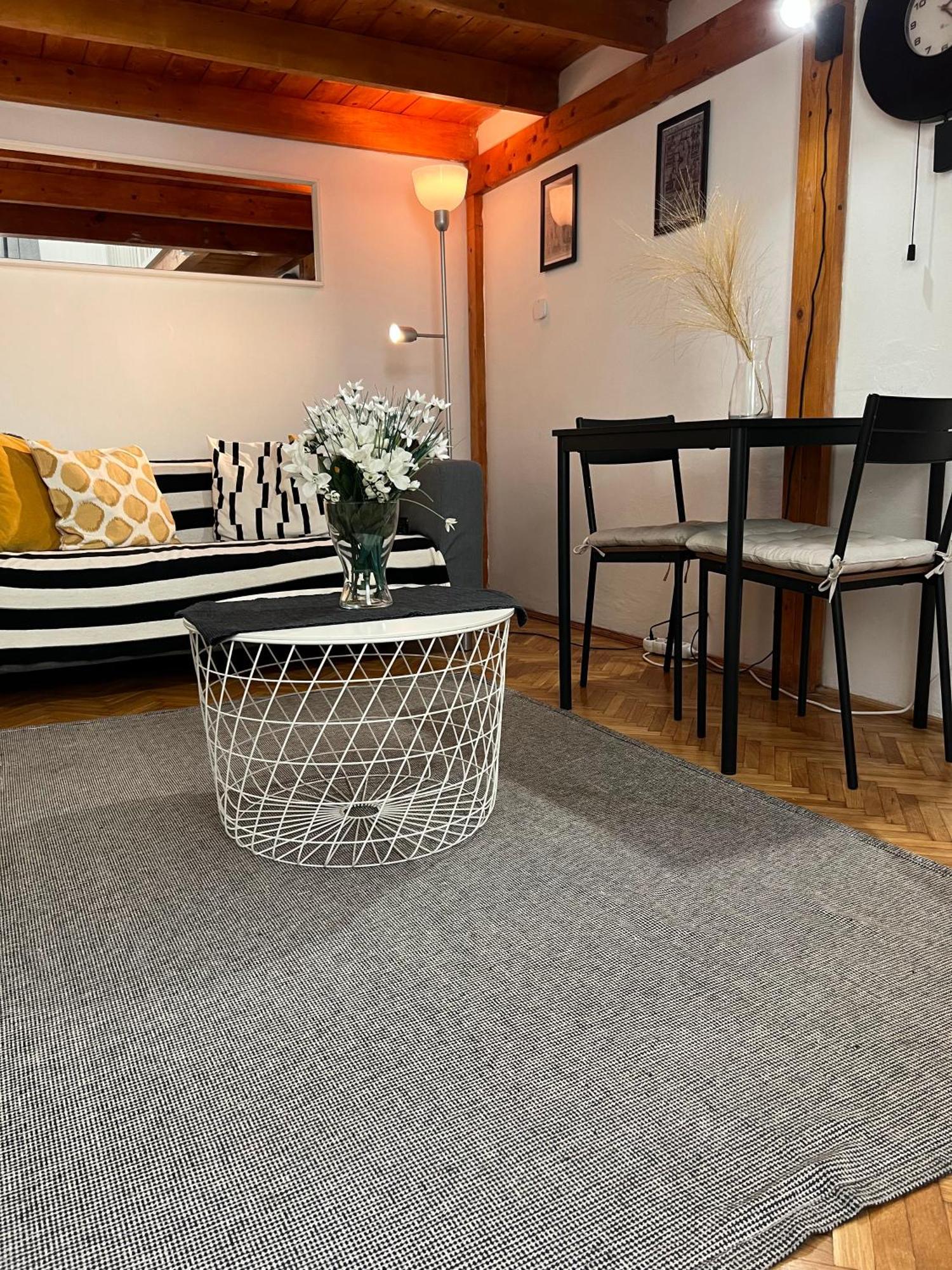Lovely Little Loft Studio In The Heart Of Budapeşte Dış mekan fotoğraf