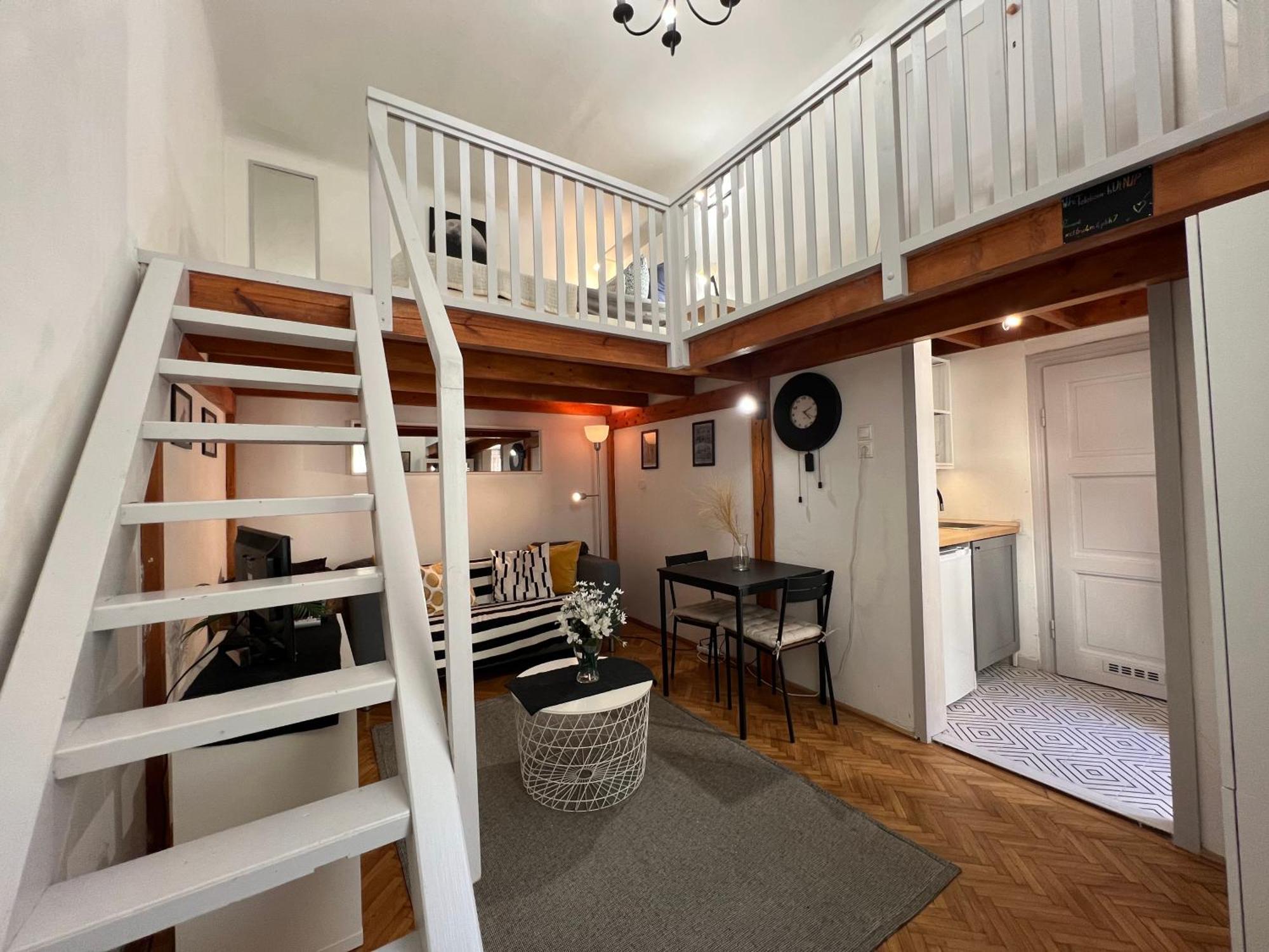 Lovely Little Loft Studio In The Heart Of Budapeşte Dış mekan fotoğraf